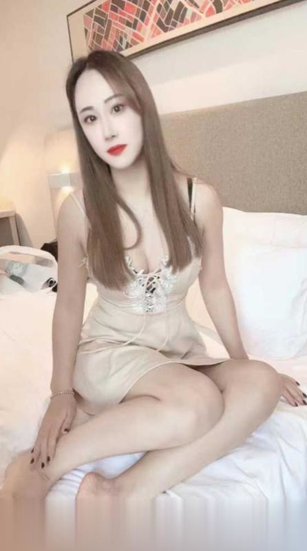 服务系小少妇灵灵-2.jpg