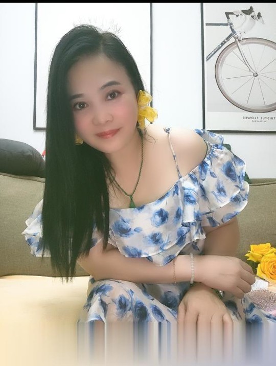 重庆-渝北紫荆性感熟女彩云-1.jpg