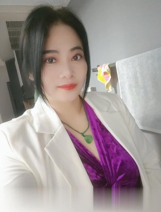 重庆-渝北紫荆性感熟女彩云-2.jpg